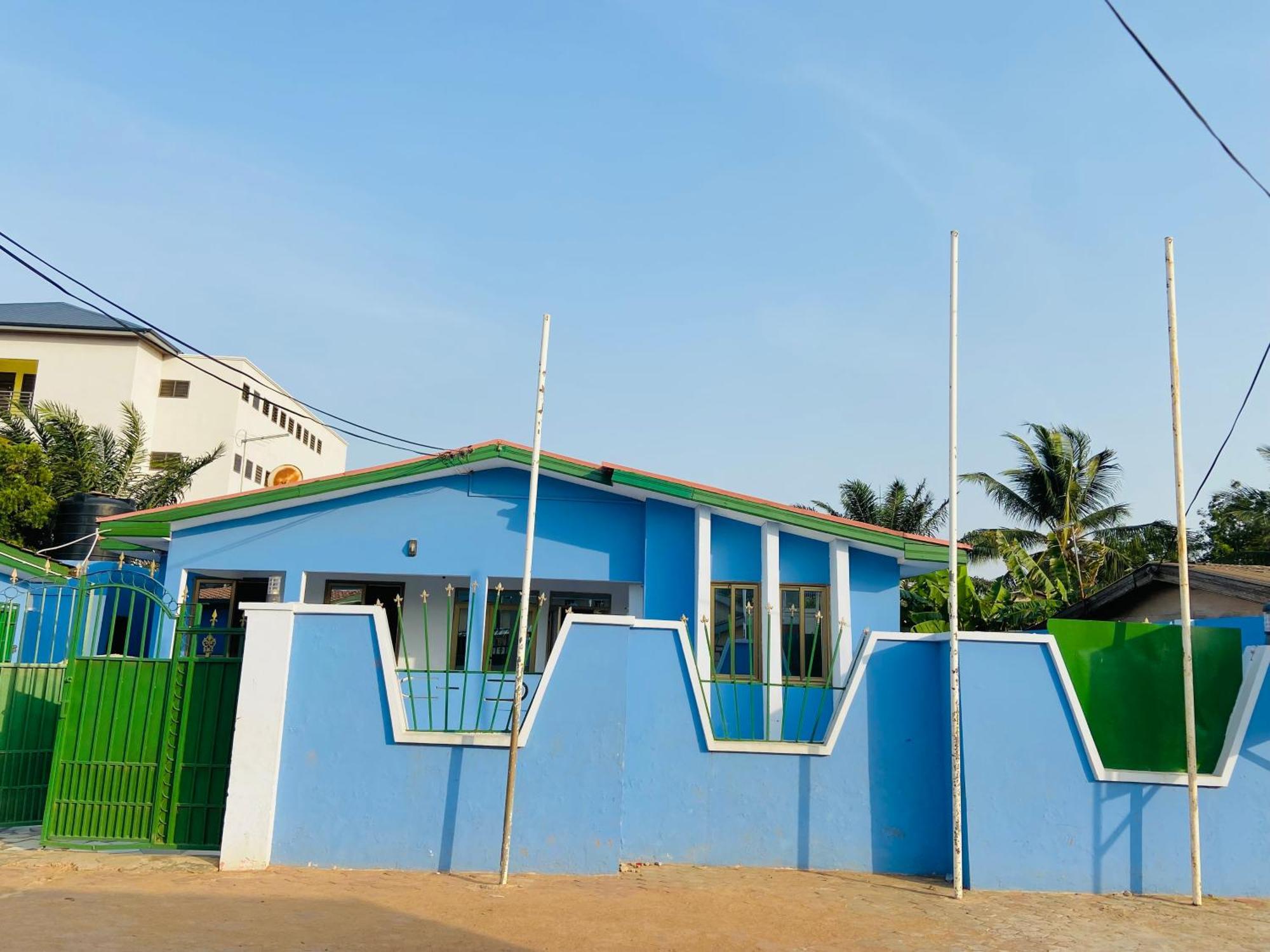 Heavens Gate Hotel Accra Exterior photo