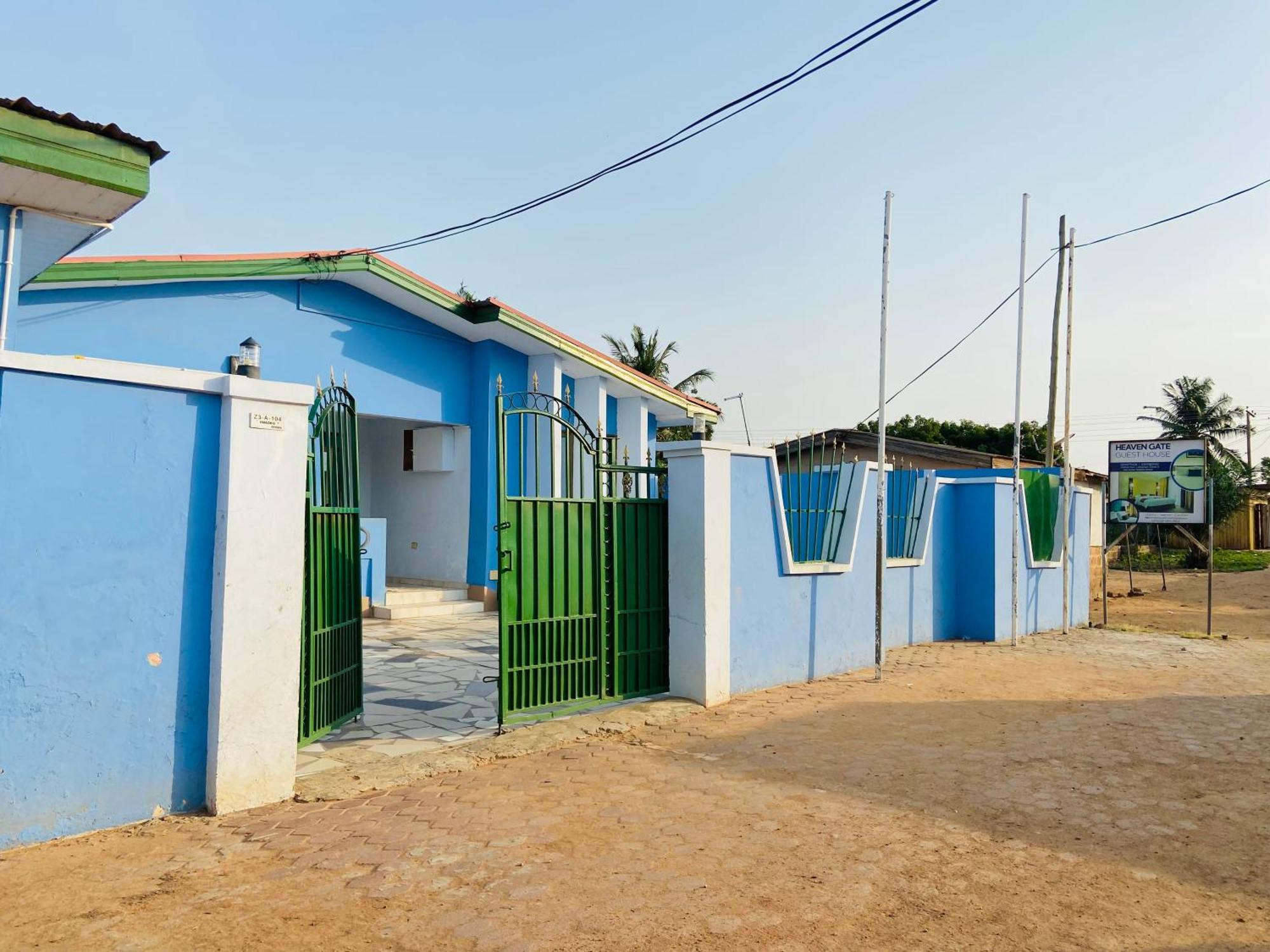 Heavens Gate Hotel Accra Exterior photo