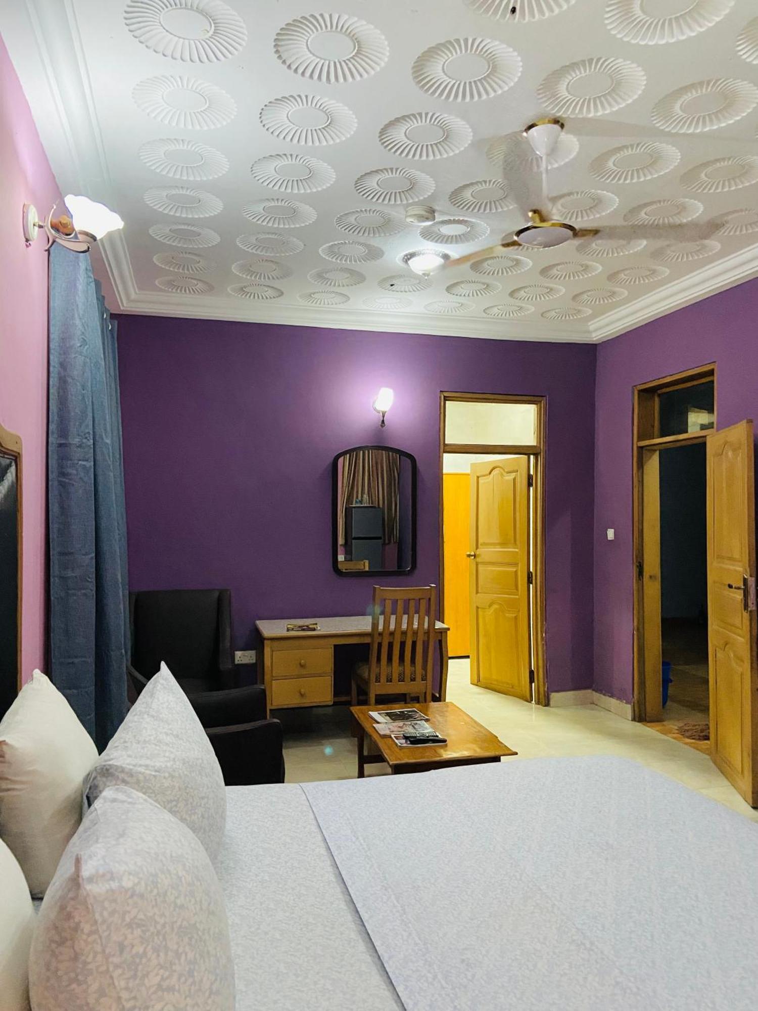 Heavens Gate Hotel Accra Exterior photo