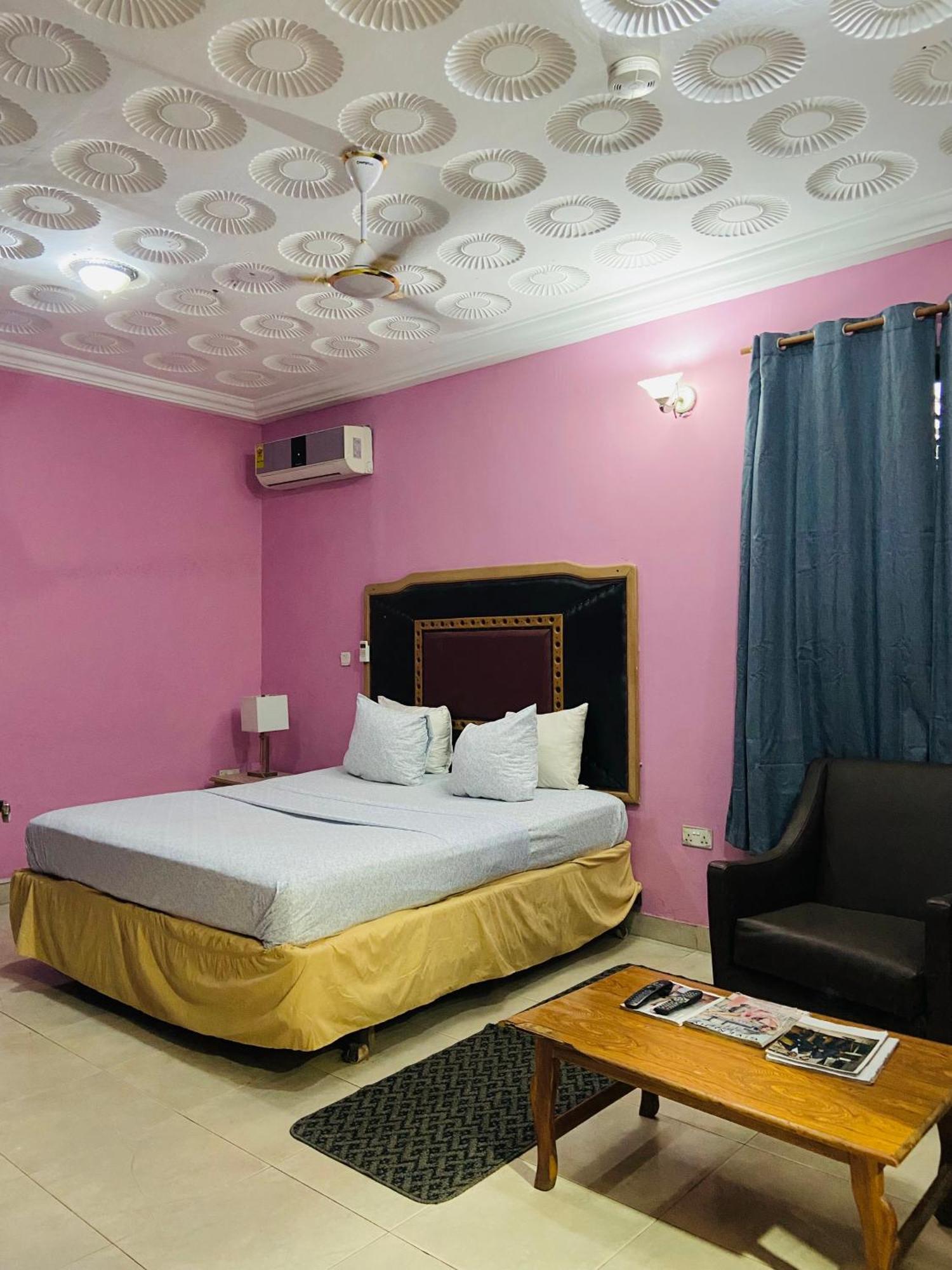 Heavens Gate Hotel Accra Exterior photo