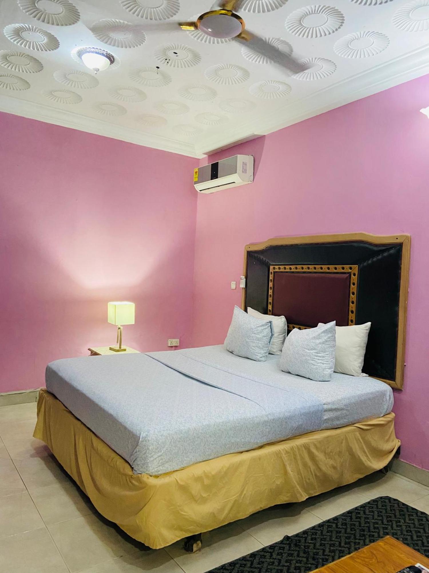 Heavens Gate Hotel Accra Exterior photo